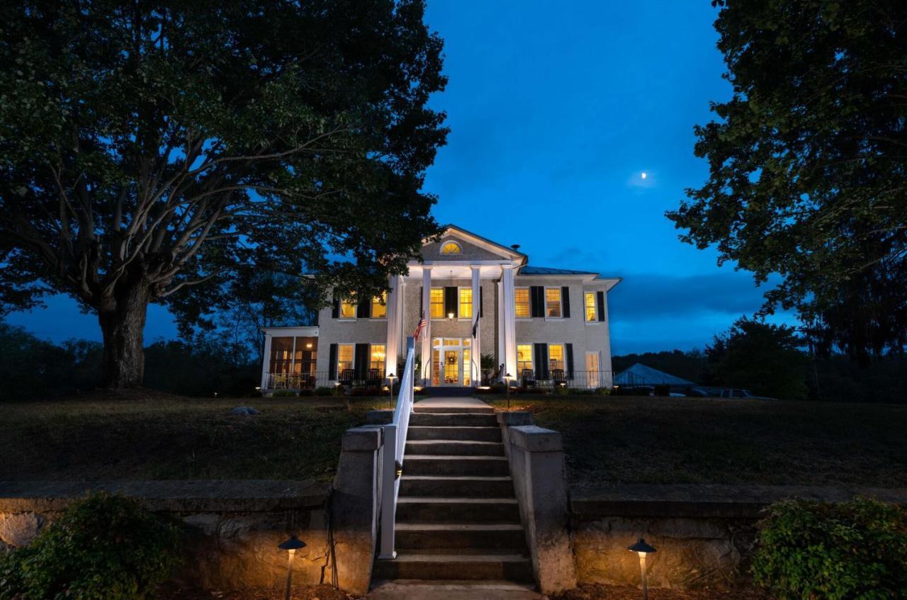 Steeles Tavern Manor エクステリア 写真